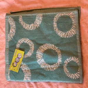 Set of 9 new wash cloths ,new in package